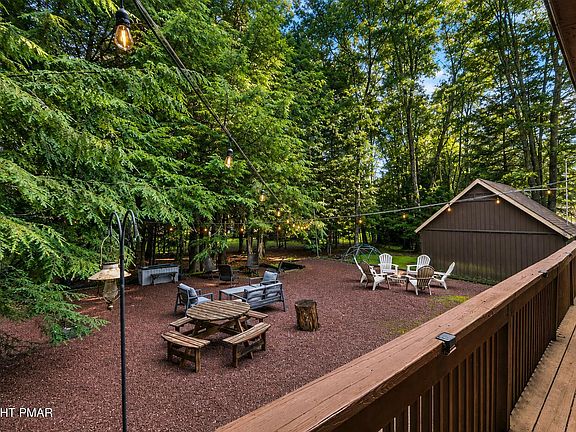 3rd image of 142 Longfellow Cir