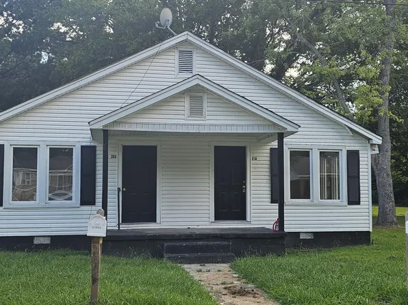 208 & 210 Lee St, Dyer, TN 38330