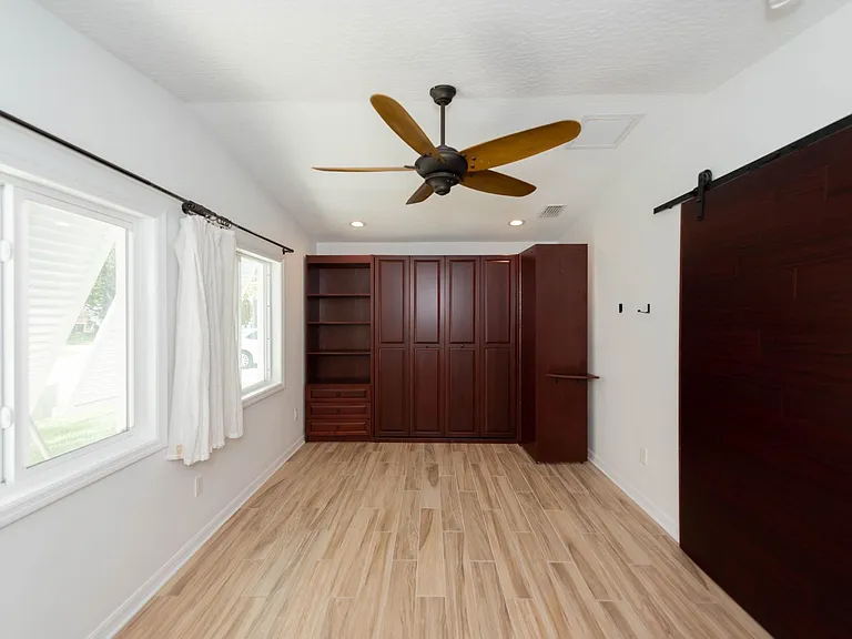 444 Finch Dr — Photo 62