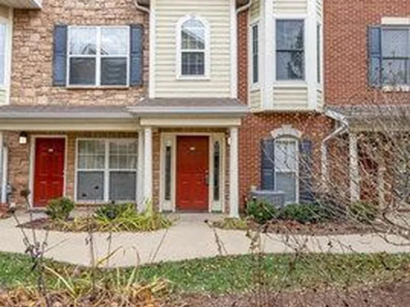 2658 McKnight Crossing Ct, Saint Louis, MO 63124