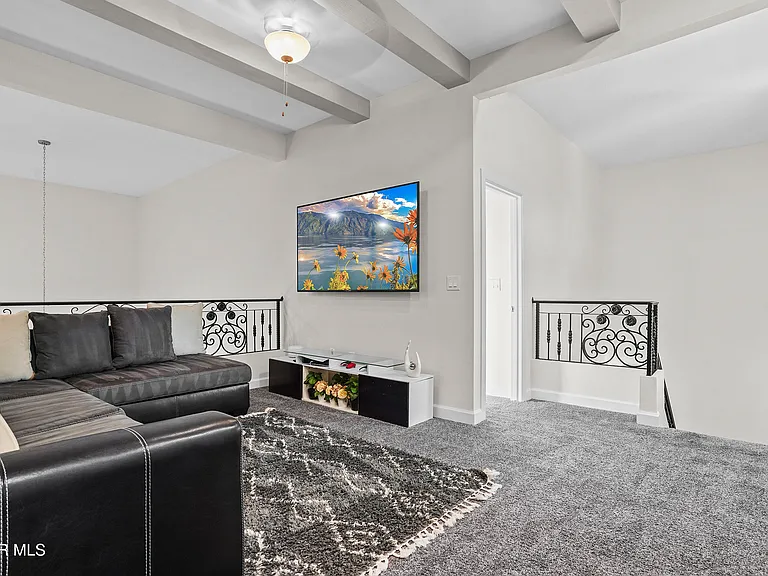 12308 Desert Heights Ct — Photo 17