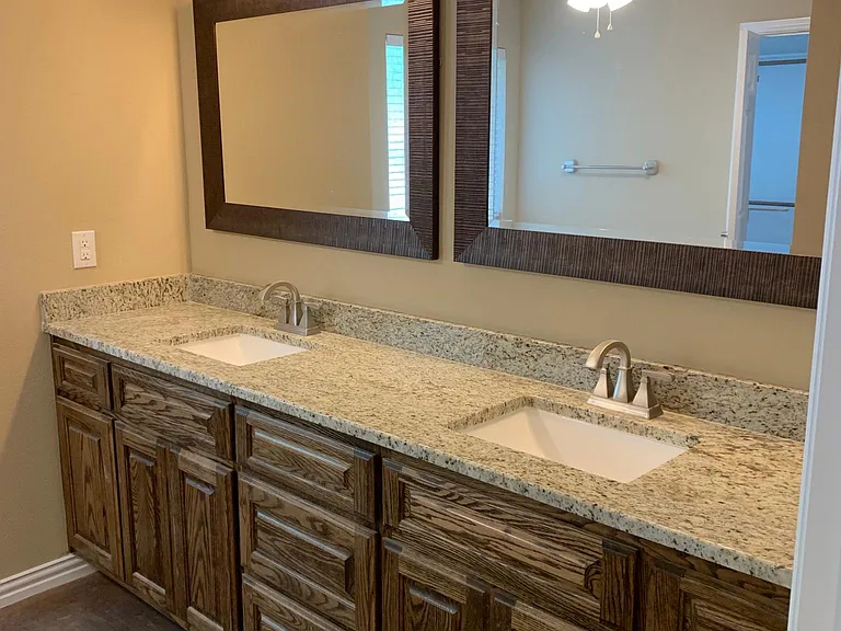 1901 Clear Creek Dr — Photo 12