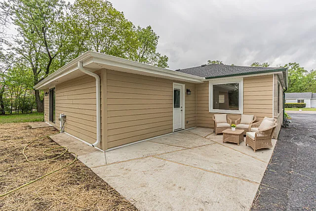 1055 N Bluebonnet Ln — Photo 23