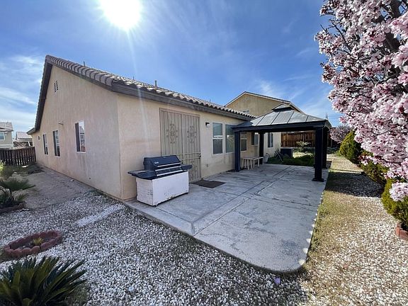 5th image of 15156 Colville Ct