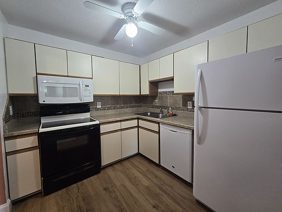 5th image of 1903 Silver Bell Rd APT 122