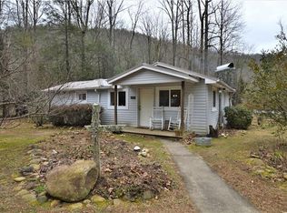 7495 Laurel St, Collettsville, NC 28611