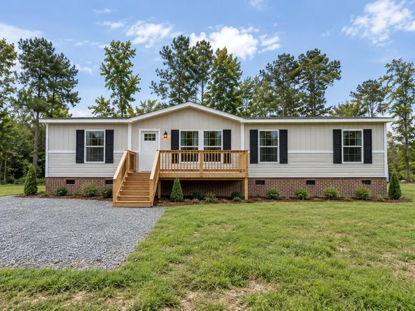 1083 Perigrine Cir, Manning, SC 29102