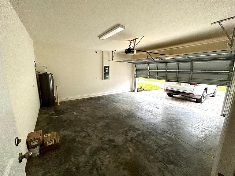 1551 NW 136th Blvd — Photo 6