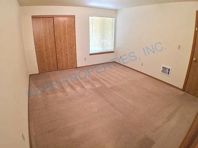 1232 NE 16th St — Photo 7