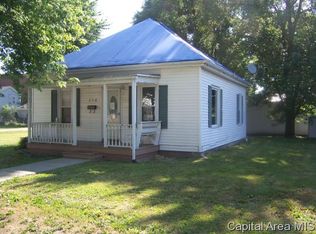 216 S 2nd St, Girard, IL