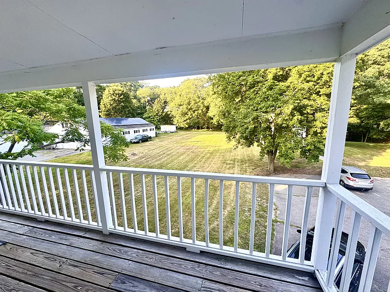 26 Harvard Rd #D — Photo 10