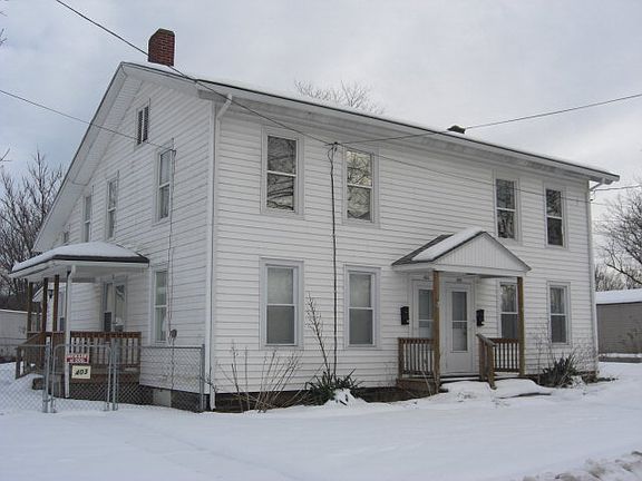 5th image of 405 Eleanor St