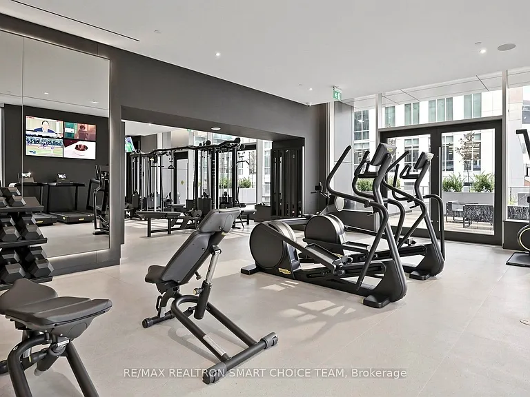 11 Yorkville Ave #5002 — Photo 36