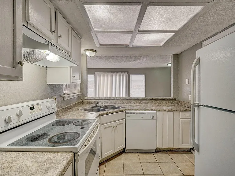 3817 Bradfred Dr #3817 — Photo 6