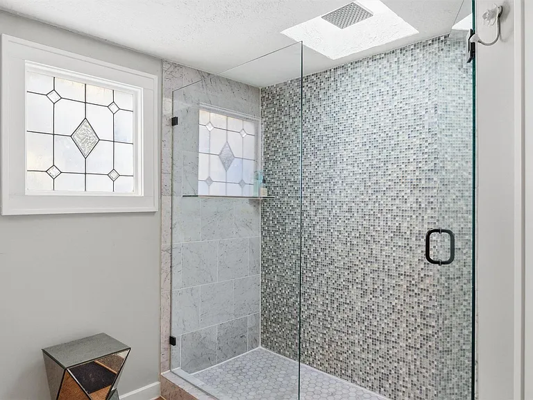 1507 Wethersfield Rd — Photo 27