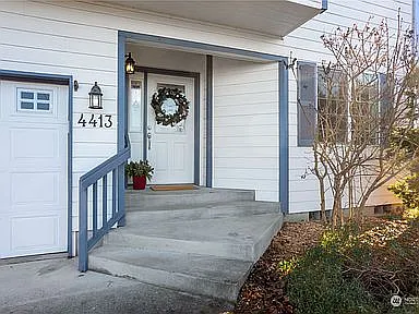 4413 Carstan Loop