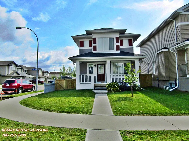 8705 180a Ave NW — Photo 2