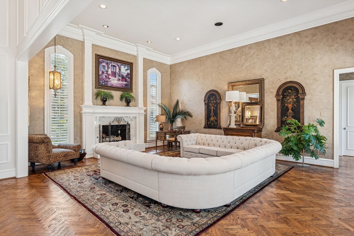 next background image