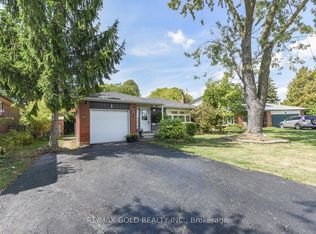 11 Dudley Pl, Brampton, ON L6T 3C2