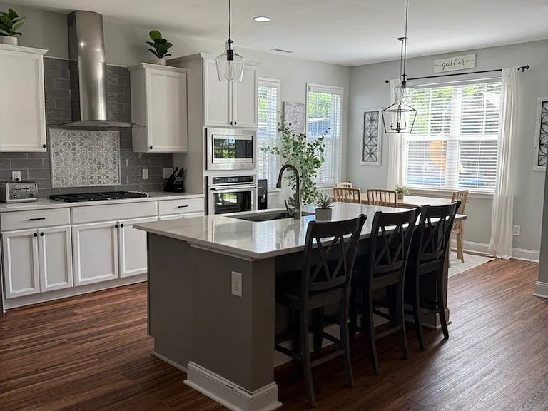 1444 Eastbourne Dr — Photo 18