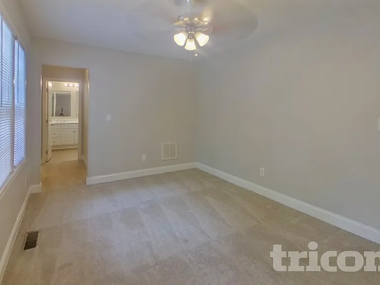 715 West Blvd — Photo 7