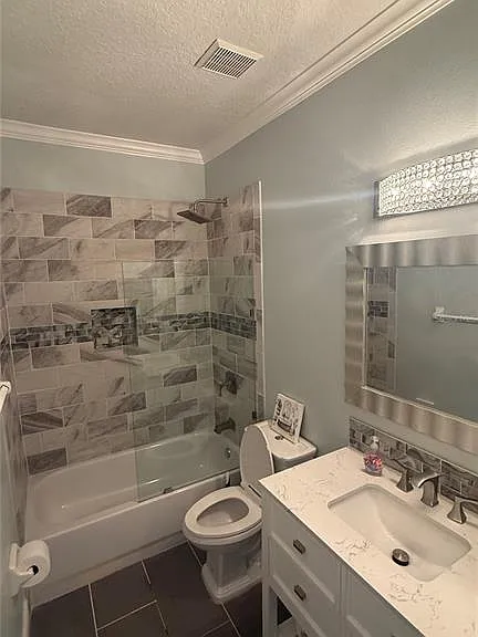 109 Grace Ave — Photo 13