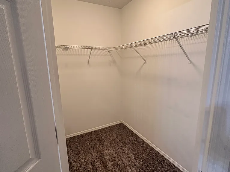 929 Ashley Michelle Ct — Photo 10