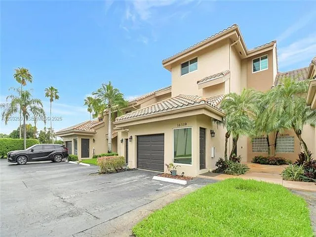 16339 Malibu Dr — Photo 2