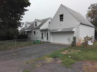 35 Major Andre Dr, Stony Pt, NY 10980