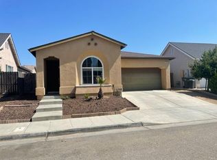 7370 E Ramona Way, Fresno, CA