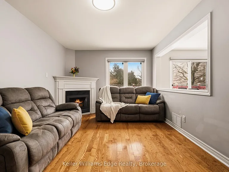 6760 Dillingwood Dr — Photo 8