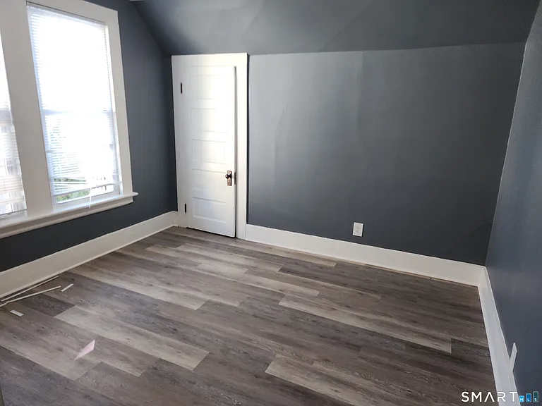204 Minerva St — Photo 10