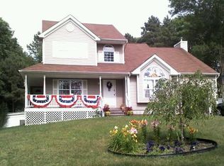 49 Gray Ave, Medford, NY 11763