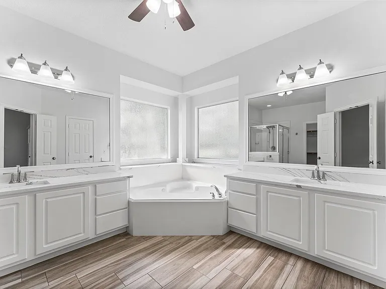 2333 Stableridge Dr — Photo 21