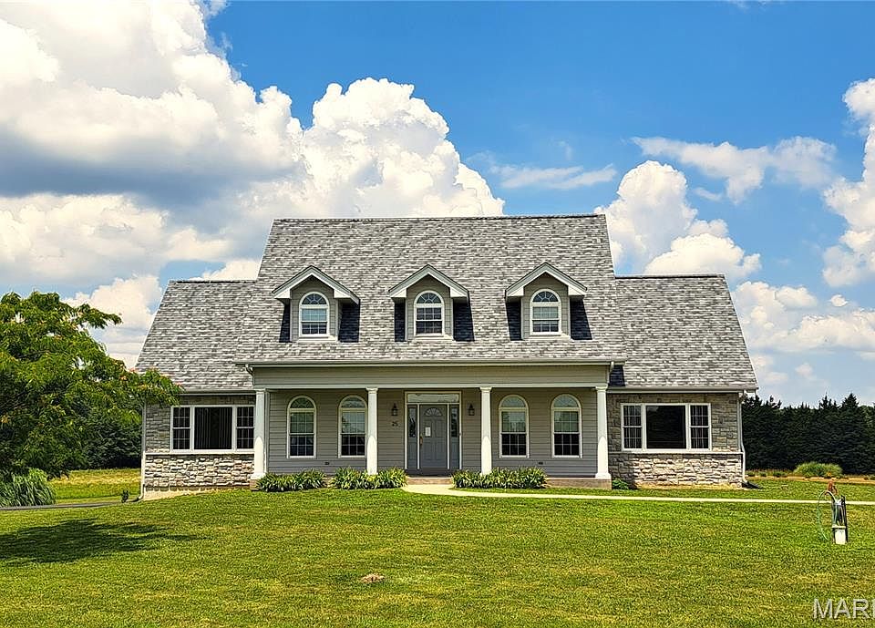 1st image of 25 Barnstormer Ln