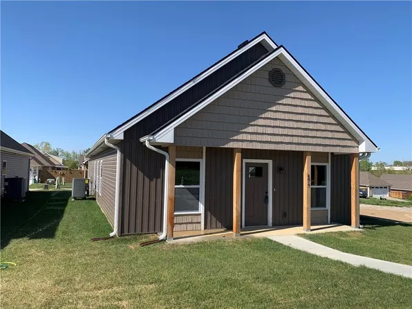 4817 S Creek Woods Dr, Saint Joseph, MO 64507