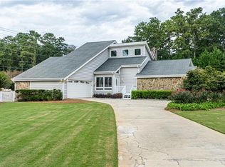 982 Vineyard Dr SE, Conyers, GA 30013