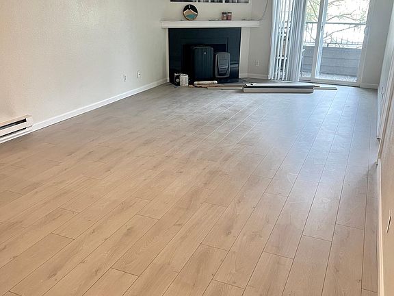 4th image of 726 Kirkland Cir APT C204