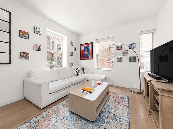 3rd image of 350 W 71st St #3F