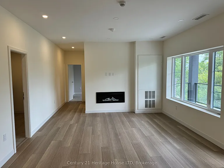 119 Lincoln St #304 — Photo 13