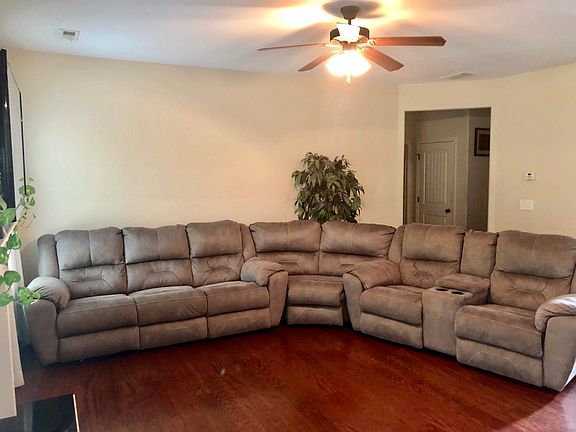 5th image of 27 Cliffhaven Cir