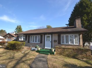 527 Luther Rd, Harrisburg, PA 17111