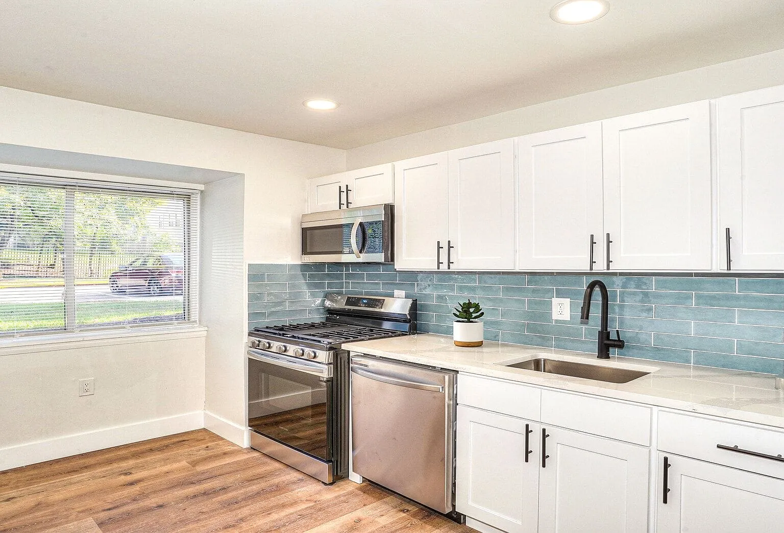 Townley Apartments — Photo 4
