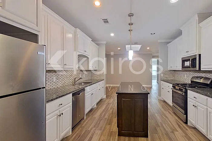 7203 Mosley St — Photo 8
