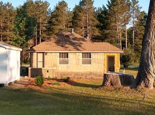 6325 Paradise Trl, Carp Lake, MI 49718