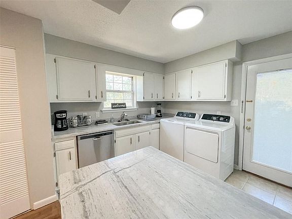 3rd image of 51 Forney Johnston Dr