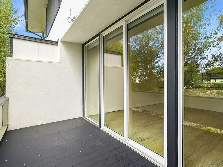 4200 Shorecrest — Photo 6