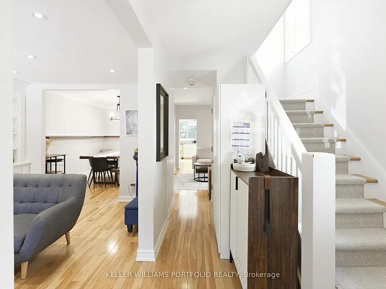 222 Hillsdale Ave E — Photo 5