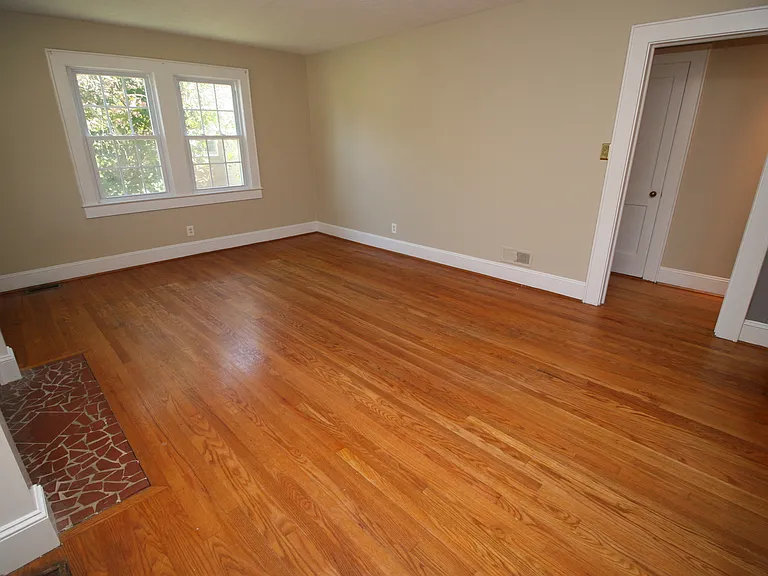 2515 Fort Bragg Rd — Photo 2