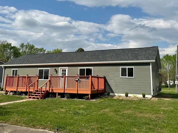 170 Stark St, Crane, IN 47522